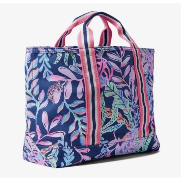 Lilly Pulitzer Mini Mercato tote in Oyster Bay Navy - Picture 3 of 8